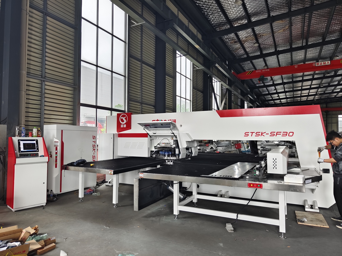 全电伺服数控冲床